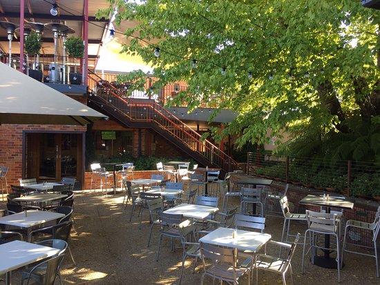 Brady's Railway Hotel