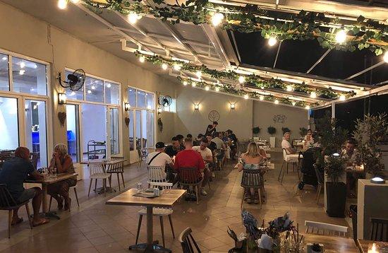 Mouria Restaurant Taverna