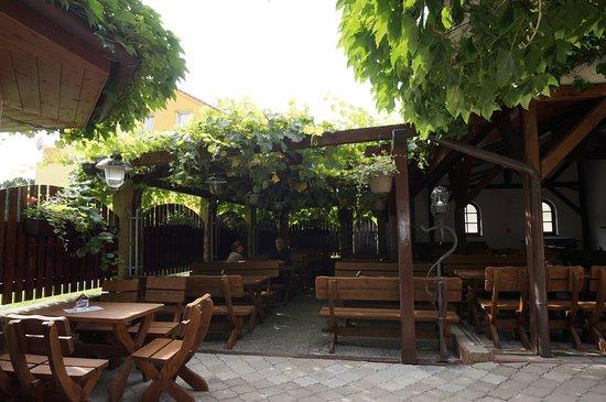 Pivnice U devatero řemesel