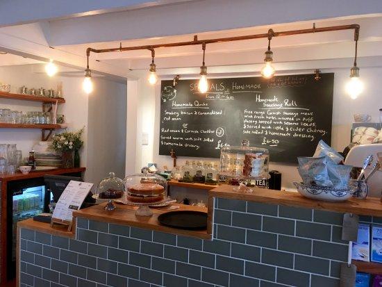 Gwenna Teahouse
