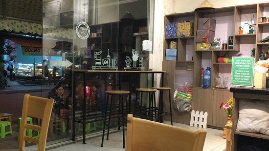 Cha Nom Tea & Coffee