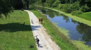 Illinois and Michigan Canal Trail