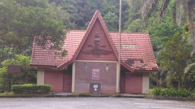 Waterfall Forest Park Kanching
