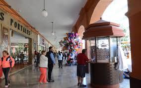 Los Portales