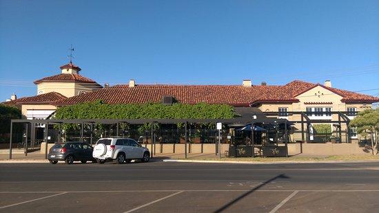 Setts Bar & Function Centre