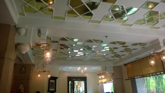 Sheesh Mahal Restaurant