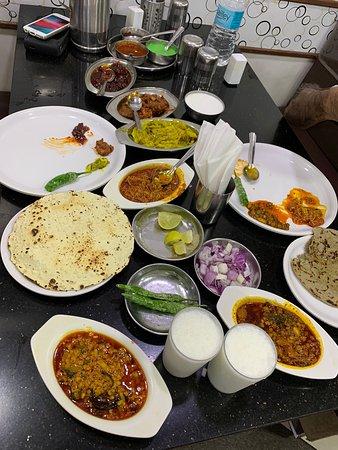 Milan Hotel Family Restaurant