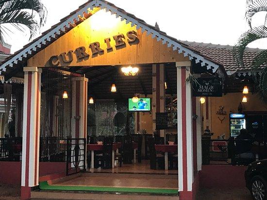 Curries Bar And Restaurant