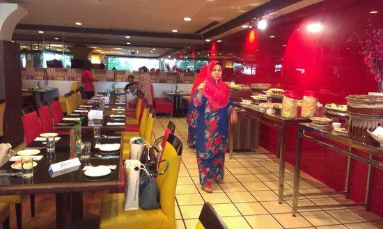 Myra Bistro Coffee House