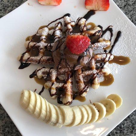 Samero's Gelato Cafe