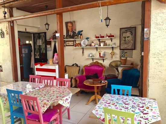 Saklı Bahçe Cafe