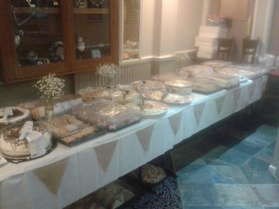 Cinnamon Coffee & Deli Bar