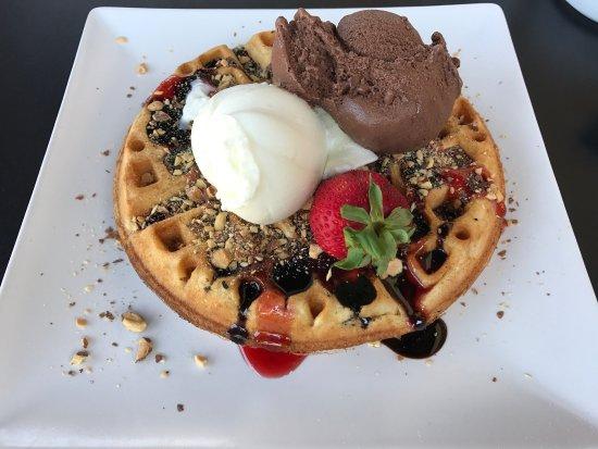 Giampous Bakery