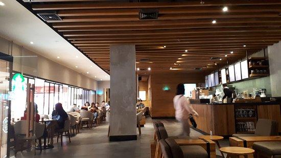 Starbucks Tunjungan Plaza