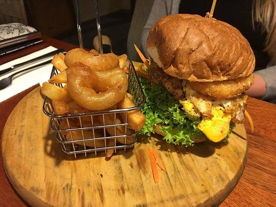 Three Cows Cafe Bar & Restaurant