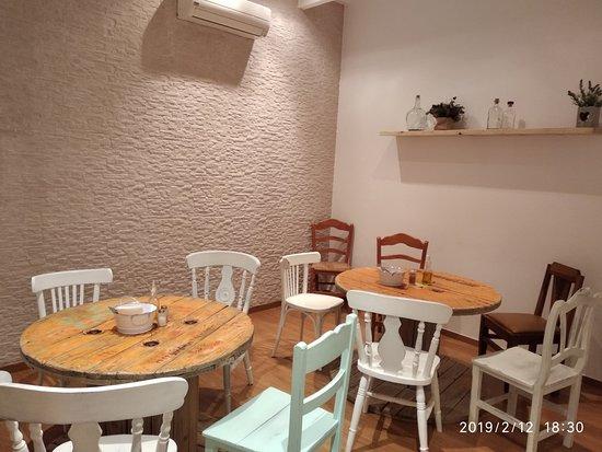 GLOP 24 Restaurant
