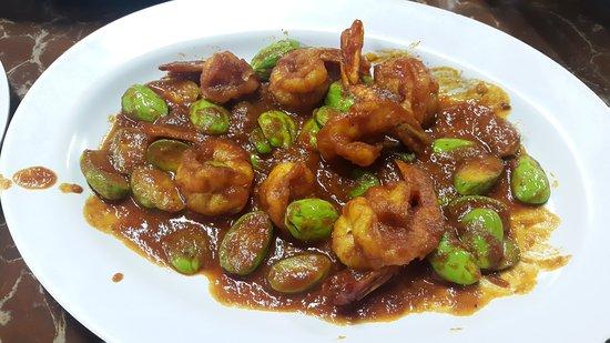 Taman Santap Rumah Kayu