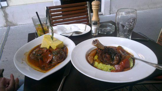 Cafe Amacord