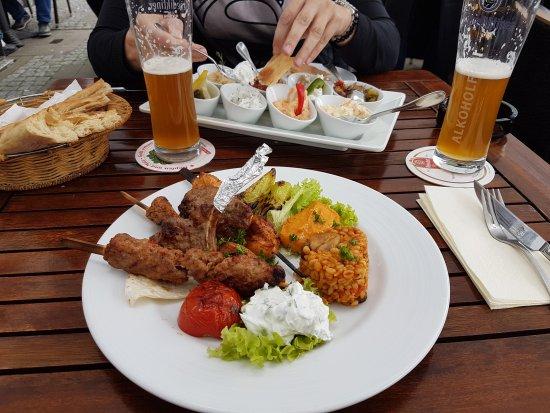 FASIL Restaurant Bar Lounge
