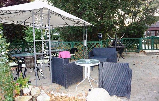 UFO cafe and bar