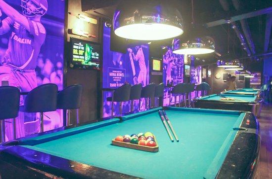 Underdoggs Sports Bar & Grill