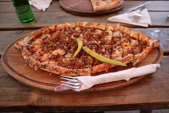 Vintage Pizza House