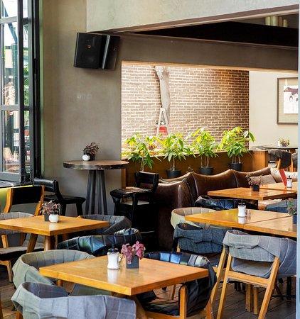 J Cocktail Bar Restaurant