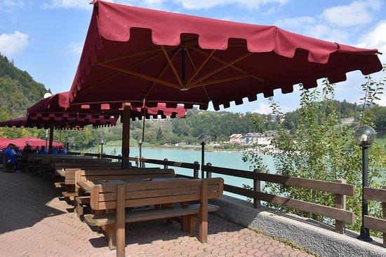 Al Lago Restaurant