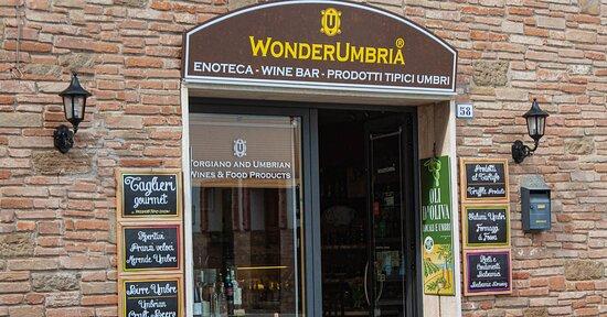 WonderUmbria Enoteca Wine bar
