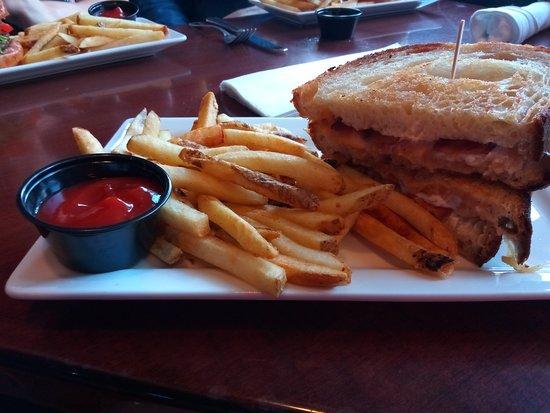 Trenchers Kitchen & Tap