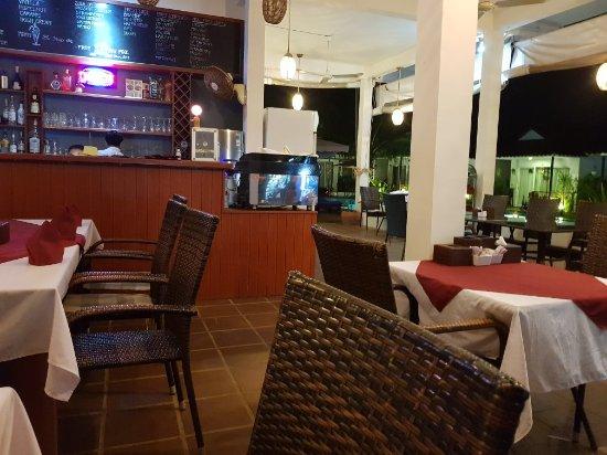 Seabreeze Restaurant & Skybar