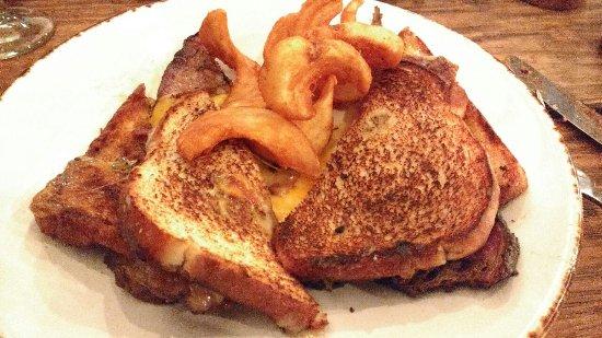 El Chuletas BBQ Southern Table & Bar
