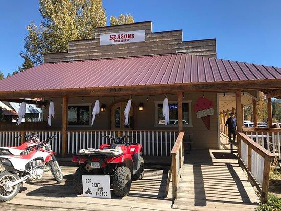 Seasons Mountain Dining & Grocery