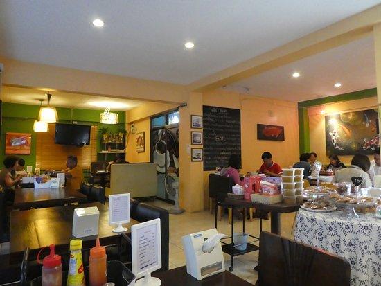 Plearn Coffee and Restaurant