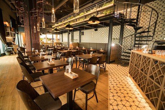 Flamender Restaurant Polus City Center