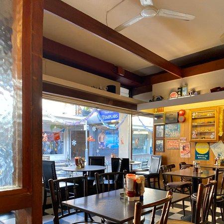 Cagneys Cafe