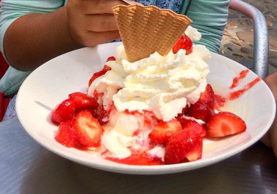 Eiscafe Leone