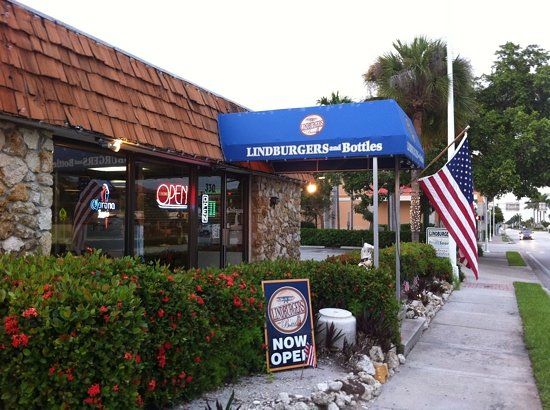 Brooks Gourmet Burgers & Dogs