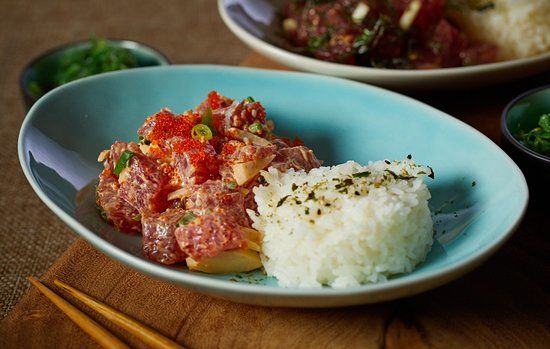 Makana Market + Cafe