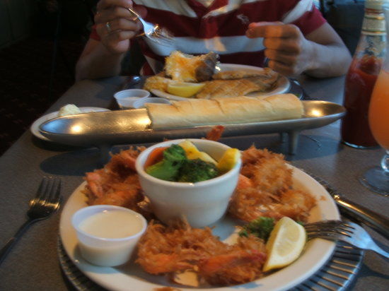 Sea Ranch Restaurant-Bar