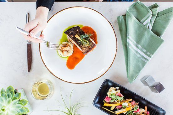 Twenty/20 Grill & Wine Bar