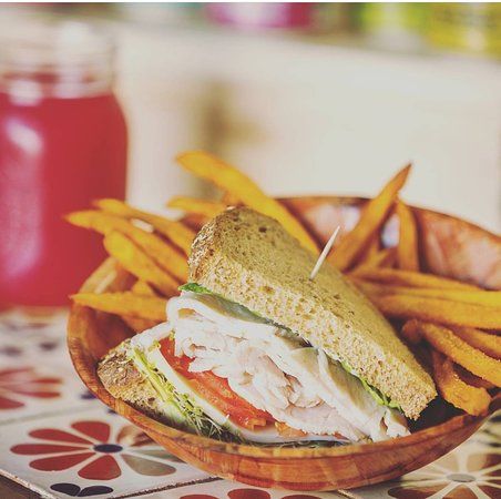Cafe Metropole