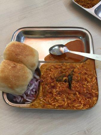 Bhatt Vishranti Graha