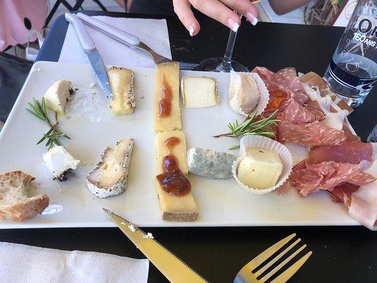 La Cave aux Fromages