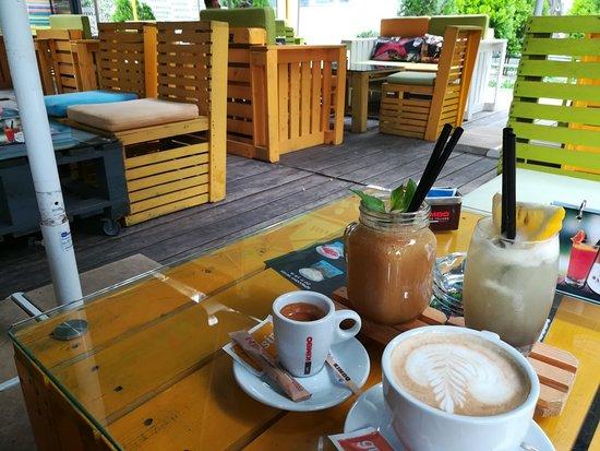 Freestyle Cafe