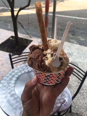 Montallegro Gelateria Italiana
