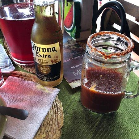 La Terraza Café