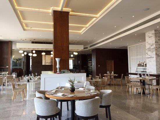 Sonoma Restaurant & Wine Bar