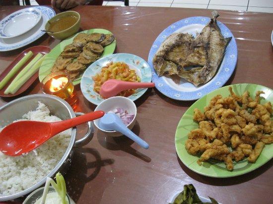 Rumah Makan Ikan Bakar Alamo
