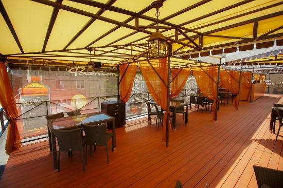 Phaeton Grill Bar